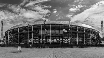 Het Feyenoord Stadion "De Kuip" in Rotterdam in zwart/wit