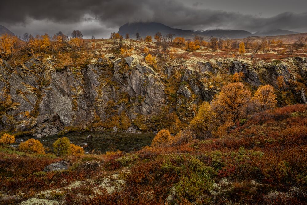 Een fraai Noors landschap in de herfst