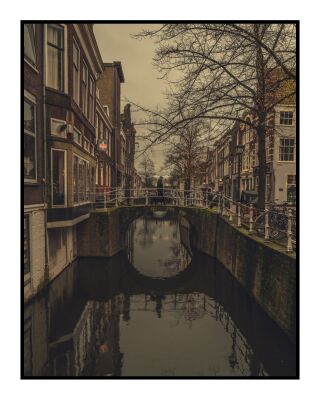 Framed moody morning in Delft