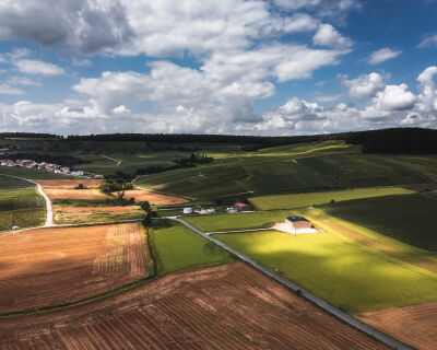 Drone Wijngaarden en Hooibalen Champagne-Ardennes