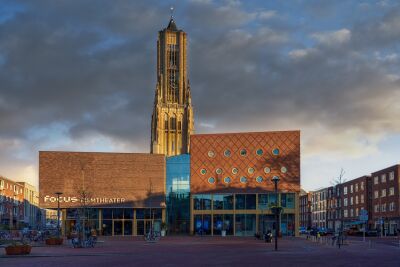 wolken boven de Eusebiuskerk in Arnhem