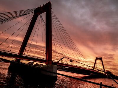 Willemsbrug Rotterdam zonsopkomst / sunrise