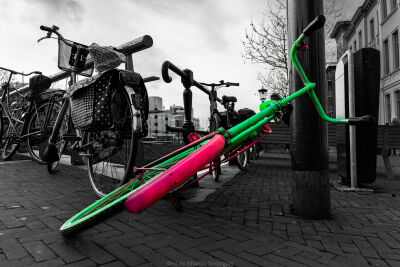 Bezopen kleurrijke fiets