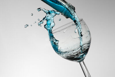 splash in a glas