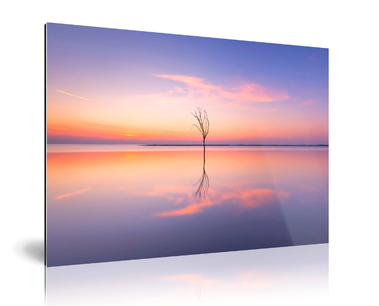 /uploads/2023_12_06_142950_picfee-wall-art-glossy-photo-paper-on-metal-prod-photo-for-material-overview-1.webp