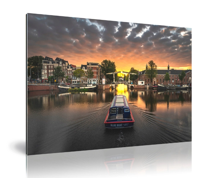 /uploads/2023_12_06_142950_picfee-wall-art-matte-photo-paper-on-metal-prod-photo-for-material-overview-1.webp